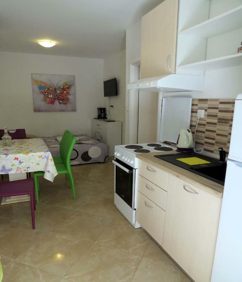 Apartman Jakir Baška Voda Extérieur photo
