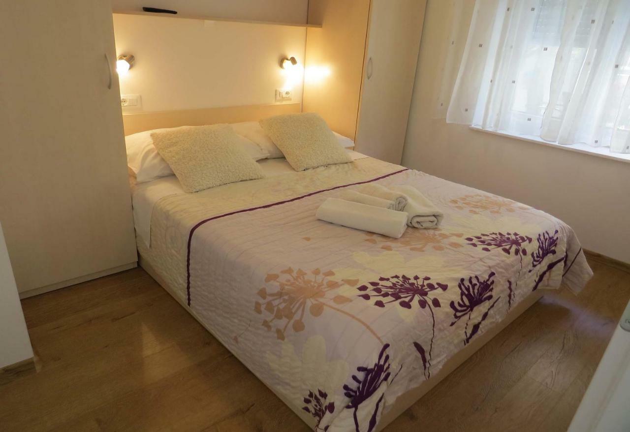 Apartman Jakir Baška Voda Extérieur photo